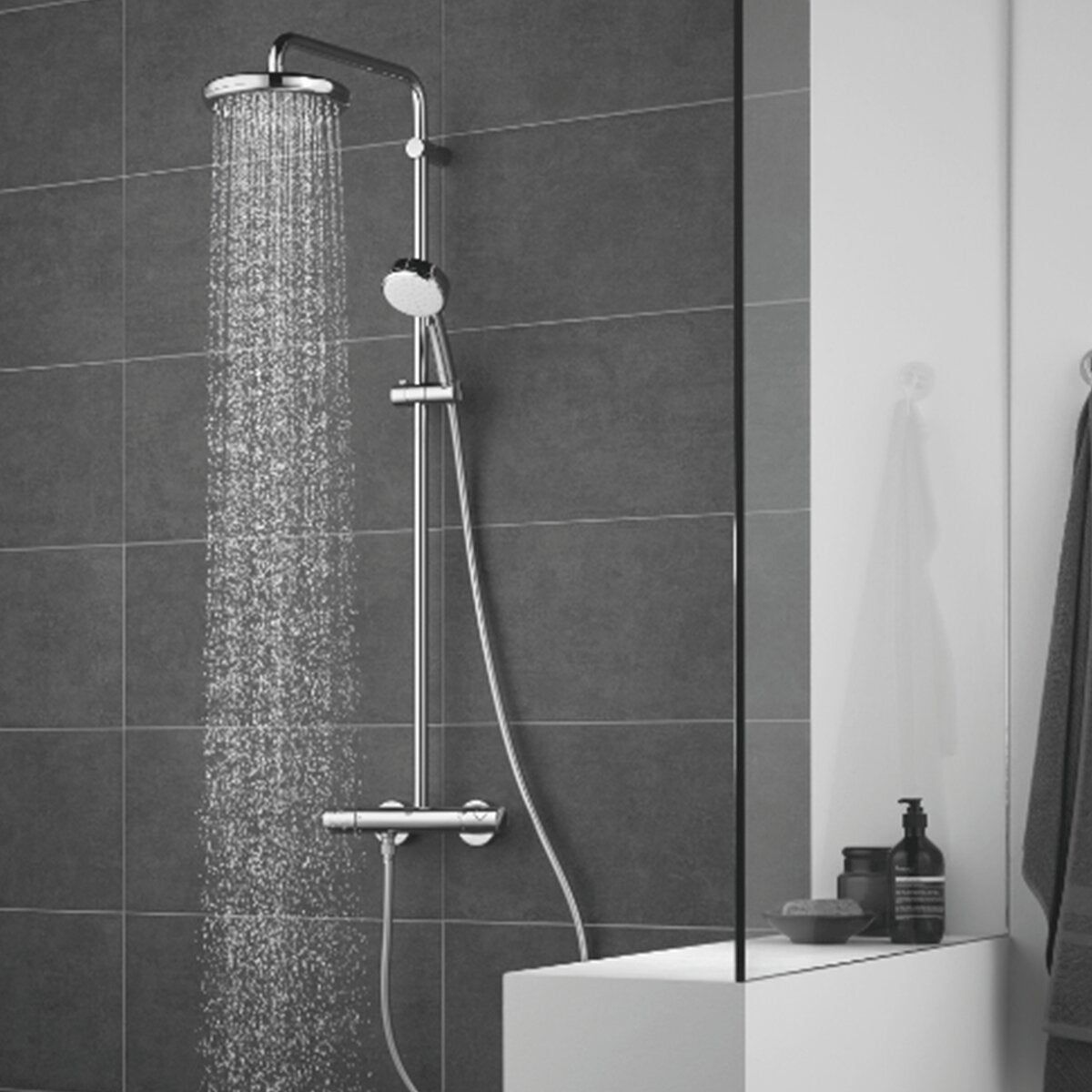 Grohe Tempesta Cosmopolitan System 210 shower column with thermostatic mixer