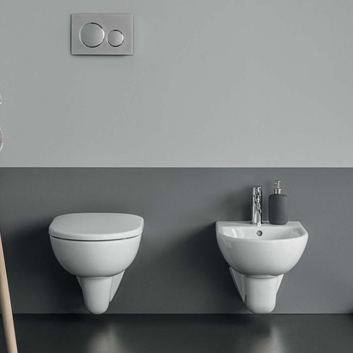 Geberit Selnova wall hung toilet